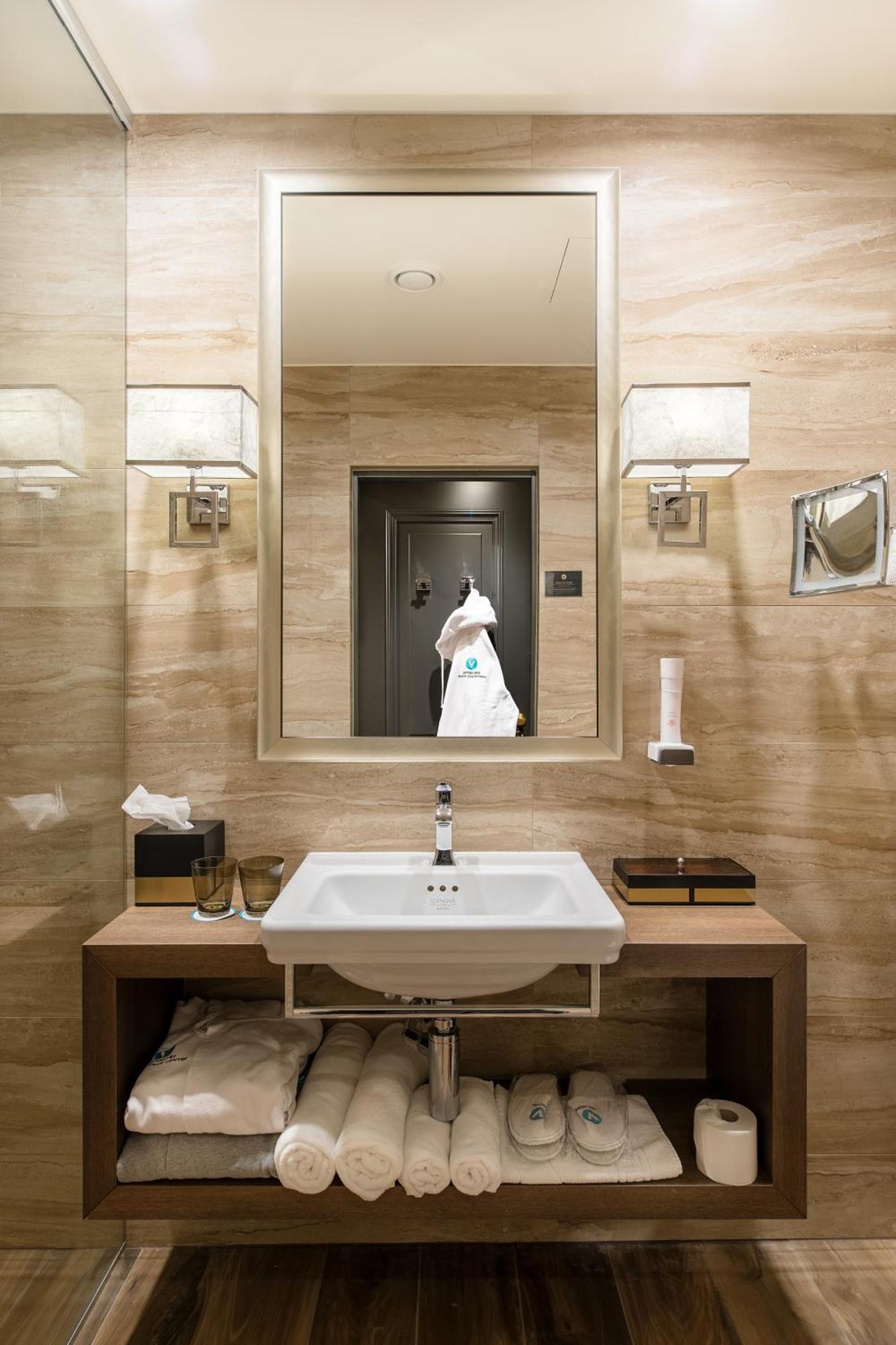 V Spa & Conference Hotel タルトゥ エクステリア 写真