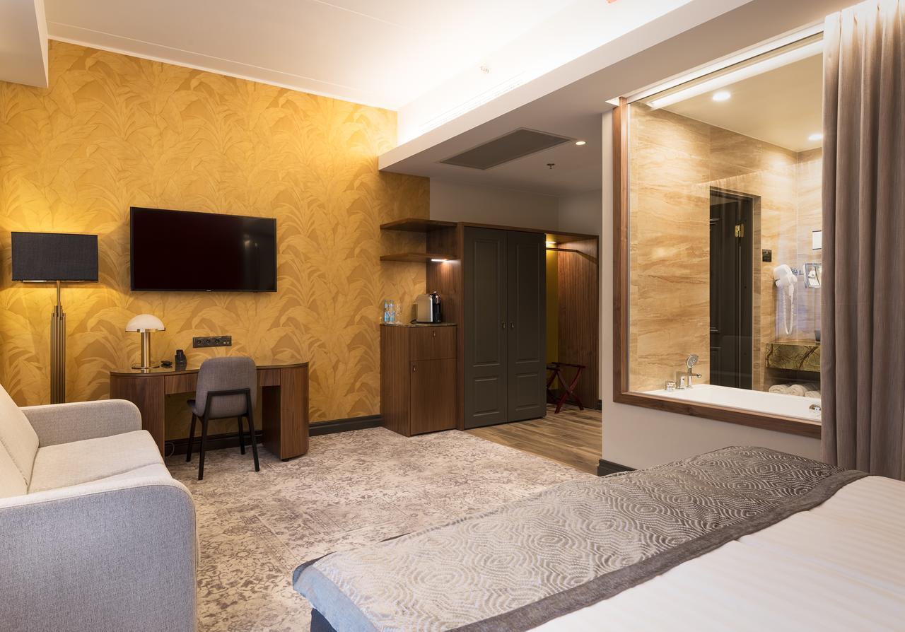 V Spa & Conference Hotel タルトゥ エクステリア 写真