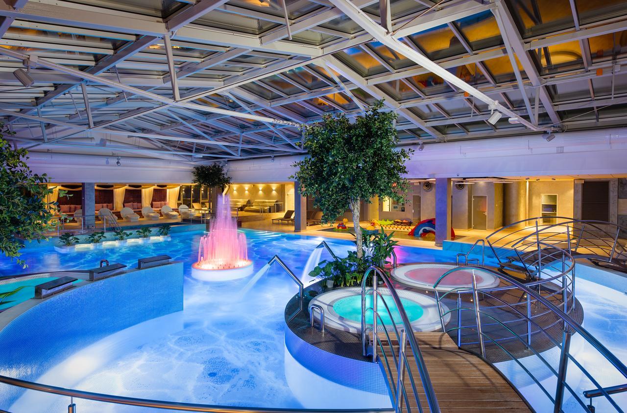 V Spa & Conference Hotel タルトゥ エクステリア 写真